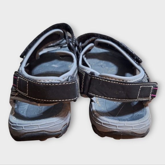 Eddie Bauer Women's Size 10 Black And Pink Sandals. - Picture 3 of 5